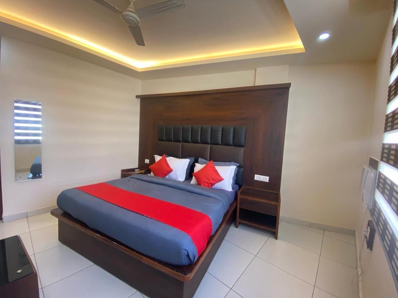 Hotel Katra Royal Stay Exterior photo